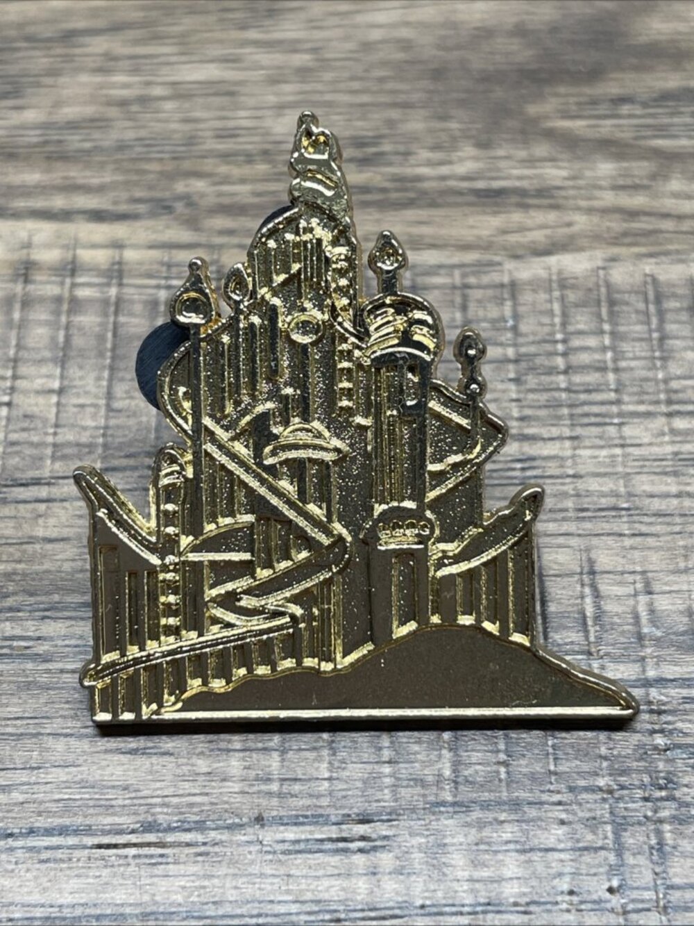 Disney The Little Mermaid Icon King Triton's Gold Palace Trading  Pin KG JD